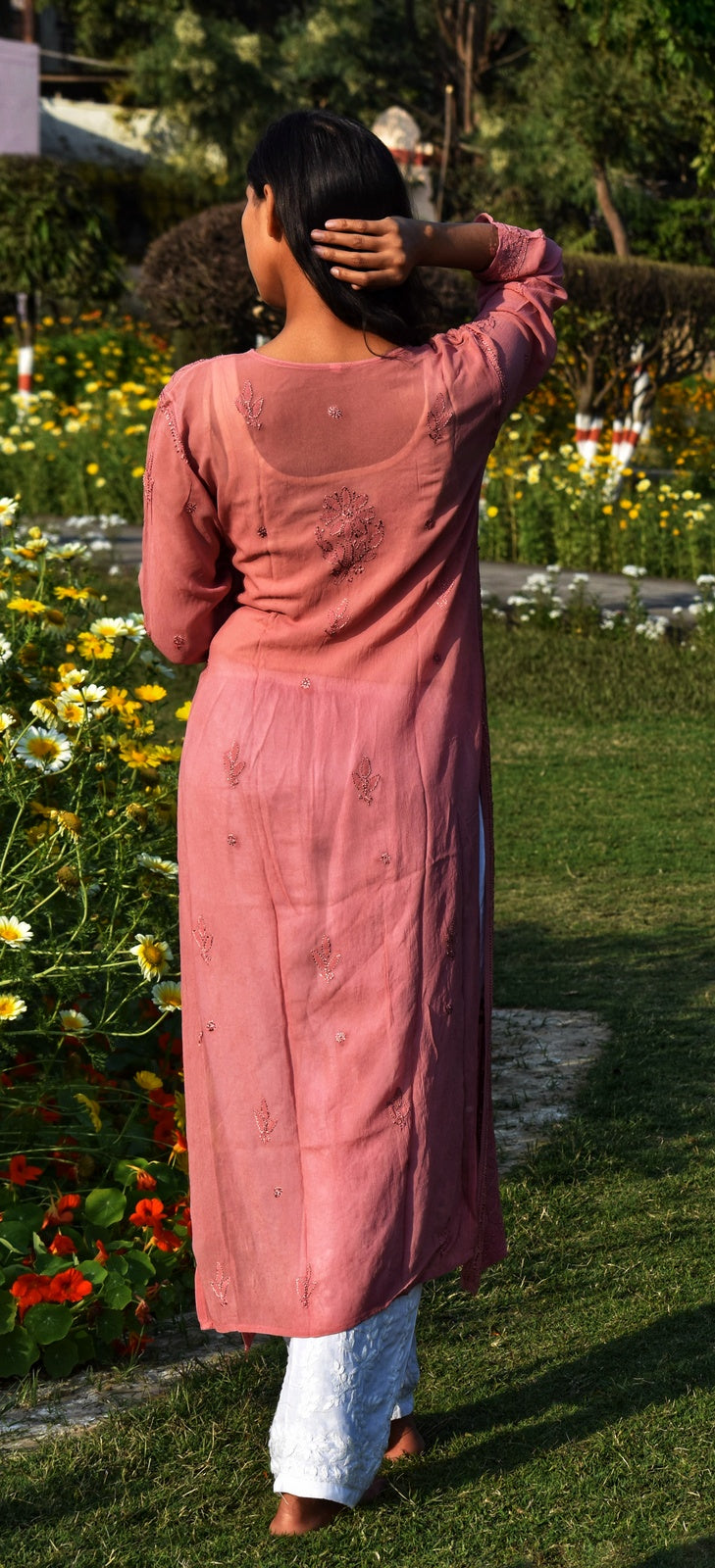 Women Viscose Chikankari Long  kurti