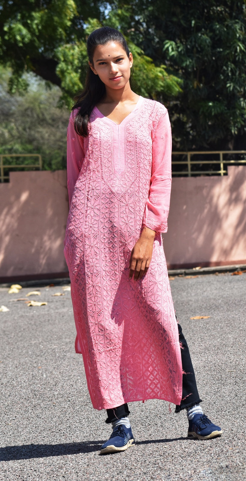 Women Viscose Chikankari Long  kurti