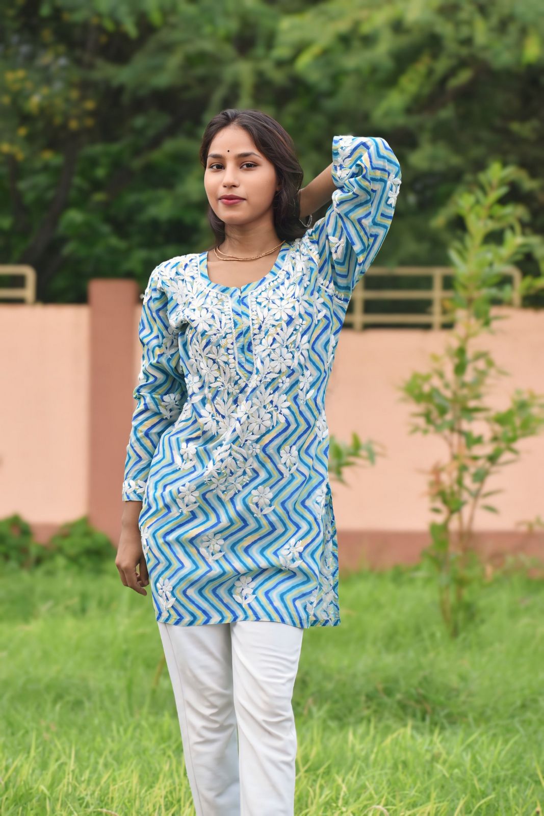 Asma Mul Cotton Zig Zag Laheriya Short Top - ROYAL CHIKAN CREATION™