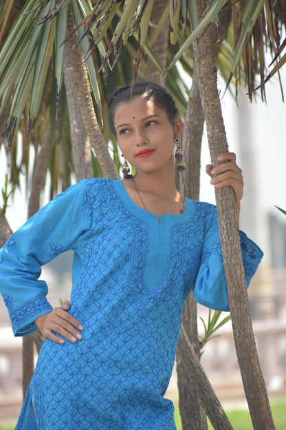 Hand Embroidered Lucknowi Chikankari Straight Cotton Kurti - ROYAL CHIKAN CREATION™