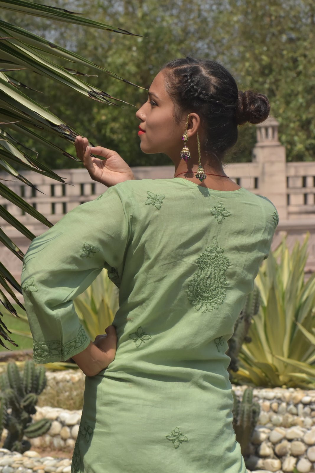 Hand Embroidered Lucknowi Chikankari Straight Cotton Kurti - ROYAL CHIKAN CREATION™