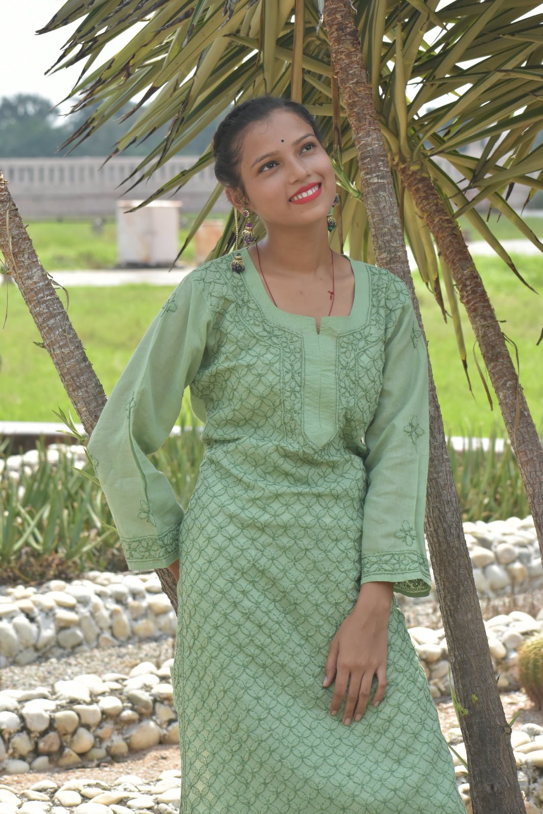 Hand Embroidered Lucknowi Chikankari Straight Cotton Kurti - ROYAL CHIKAN CREATION™